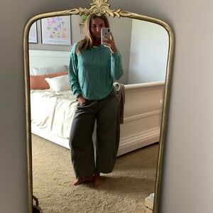 Free people sweatshirt